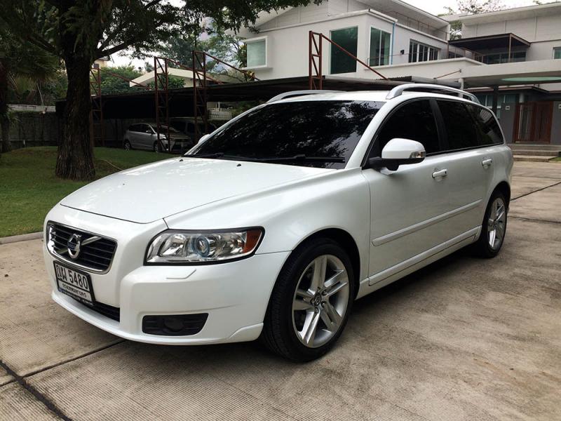 VOLVO V50 2.0 2011