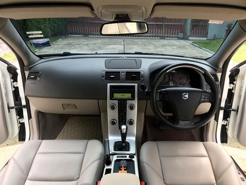 VOLVO V50 2.0 2011