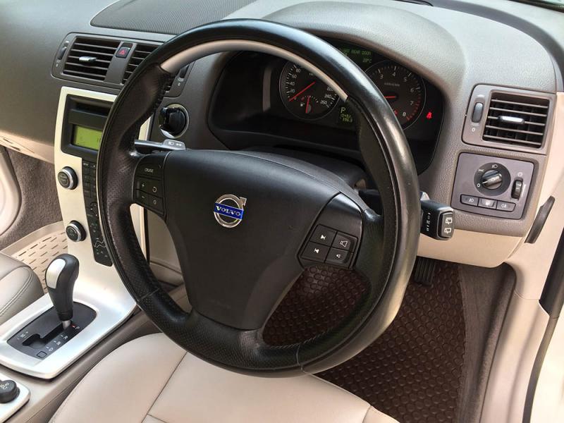 VOLVO V50 2.0 2011