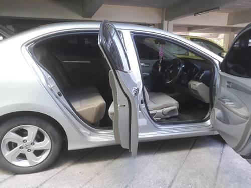 HONDA city 2010