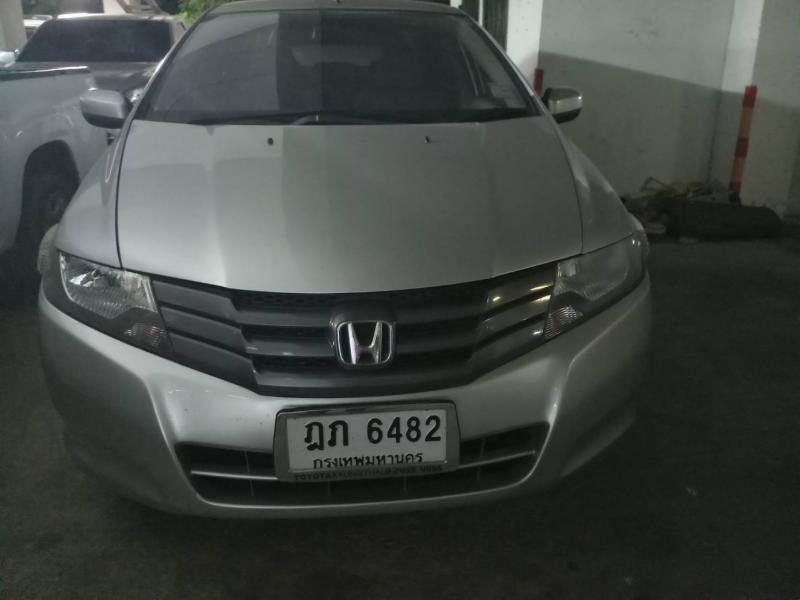 HONDA city 2010