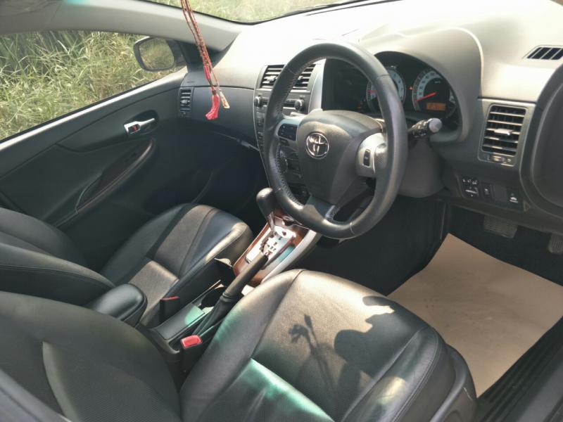 TOYOTA Collora Altis 2.0V  Dual VTT-i 2011