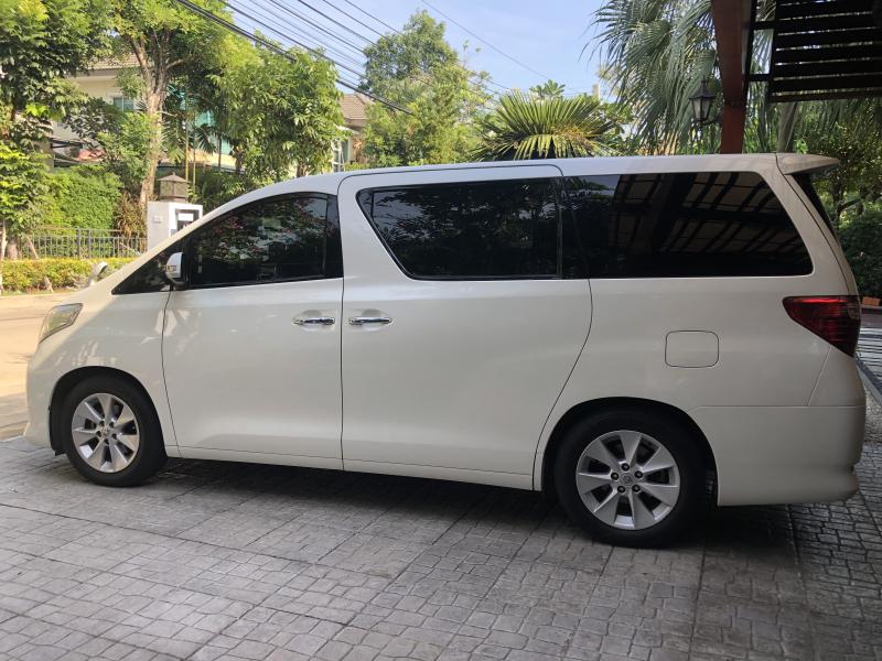 TOYOTA alphard 2011