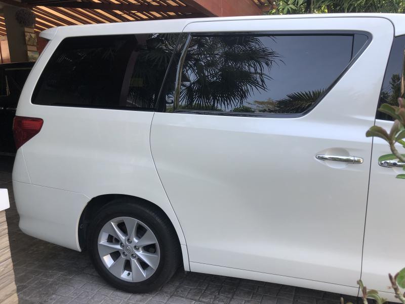 TOYOTA alphard 2011