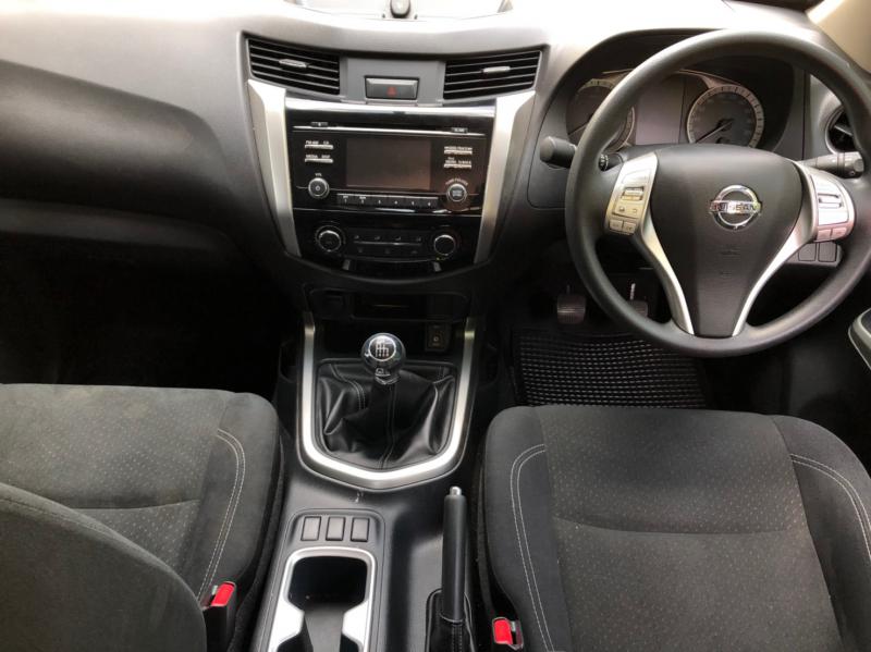 NISSAN NAVARA NP300 CAB 2.5 E BLACK EDITION 2018