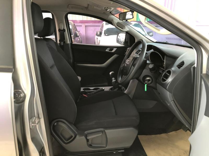 MAZDA BT50 PRO DOUBLECAB 2.2 HIRACER 2019