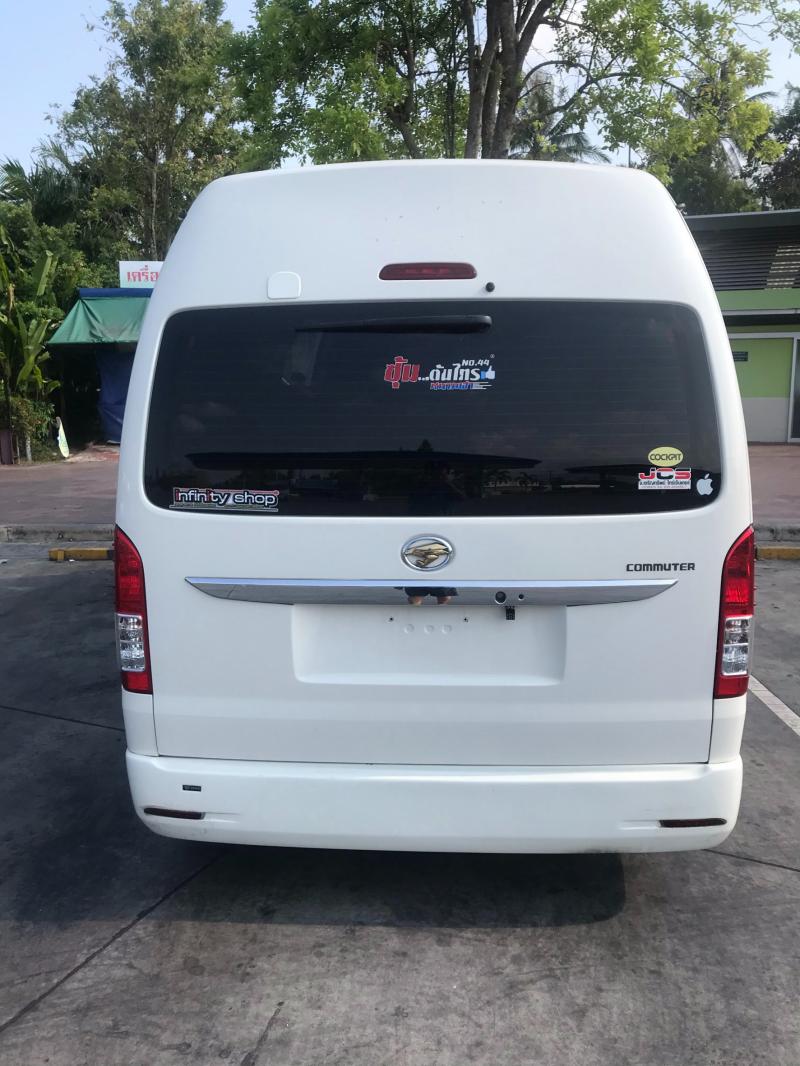 TOYOTA Commuter 2016