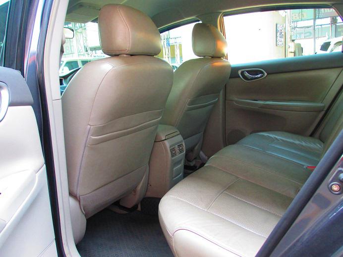NISSAN SYLPHY 1.8V 2013