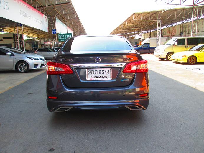 NISSAN SYLPHY 1.8V 2013