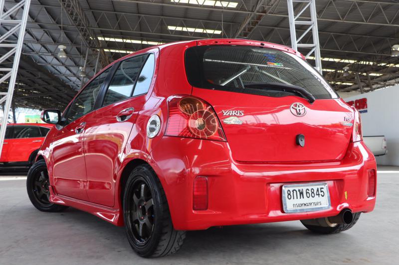 TOYOTA YARIS 2013