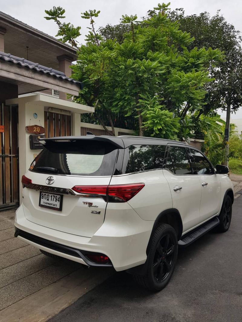 TOYOTA Fortunner TRD 4WD 2016