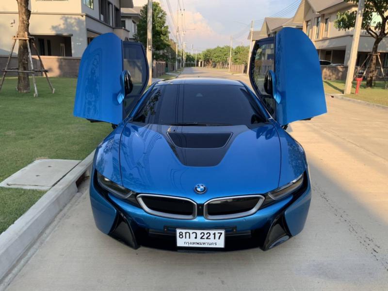 BMW i8 impulse  2016