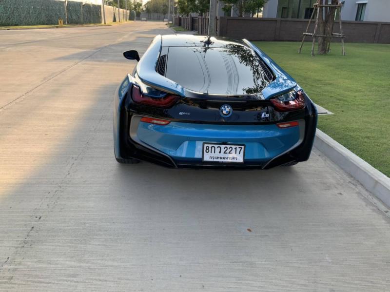 BMW i8 impulse  2016