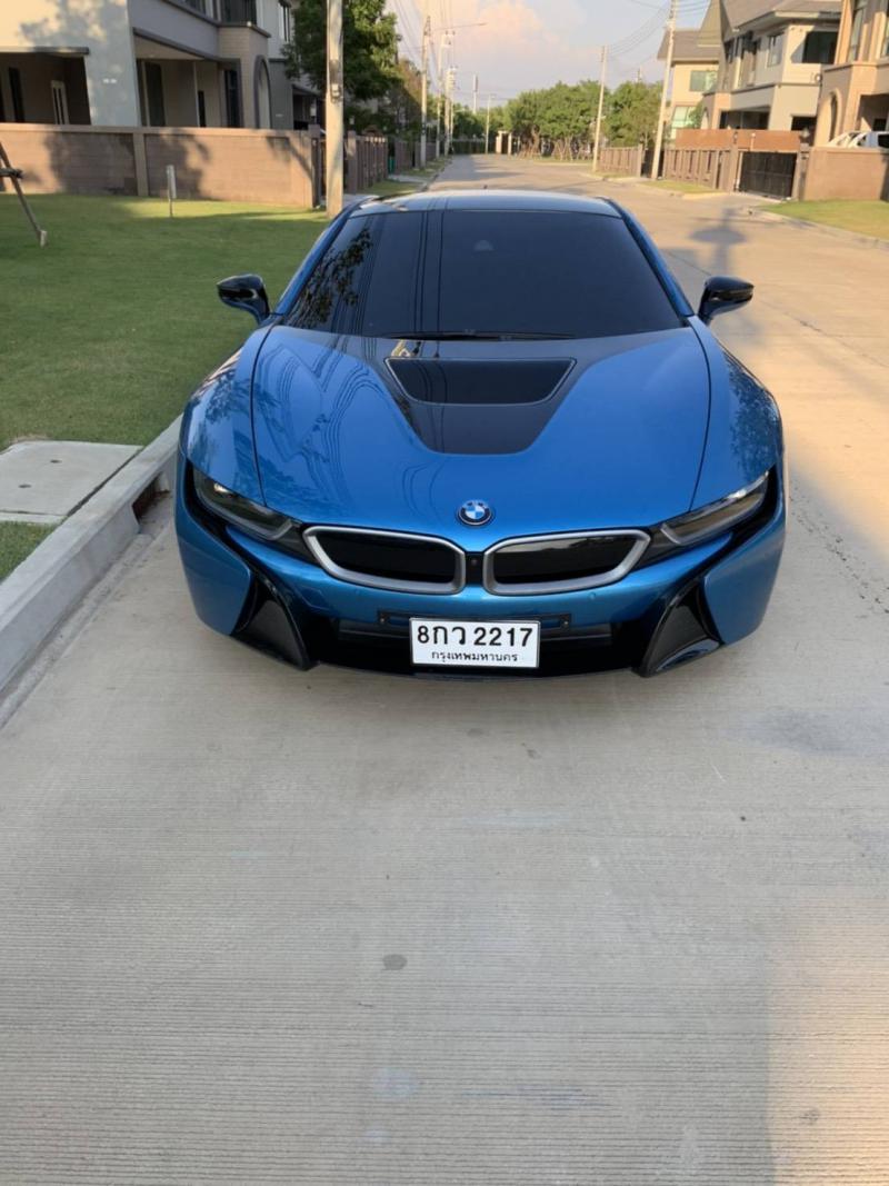 BMW i8 impulse  2016