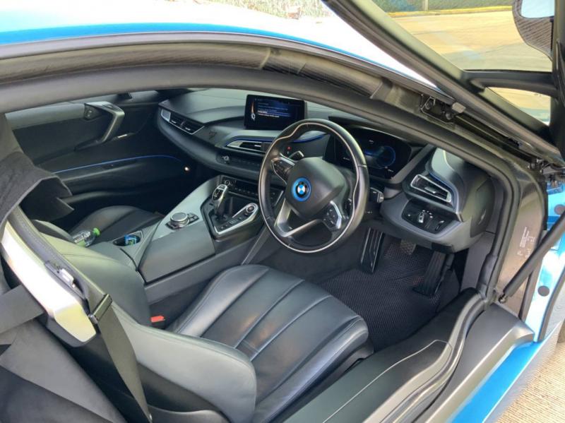 BMW i8 impulse  2016