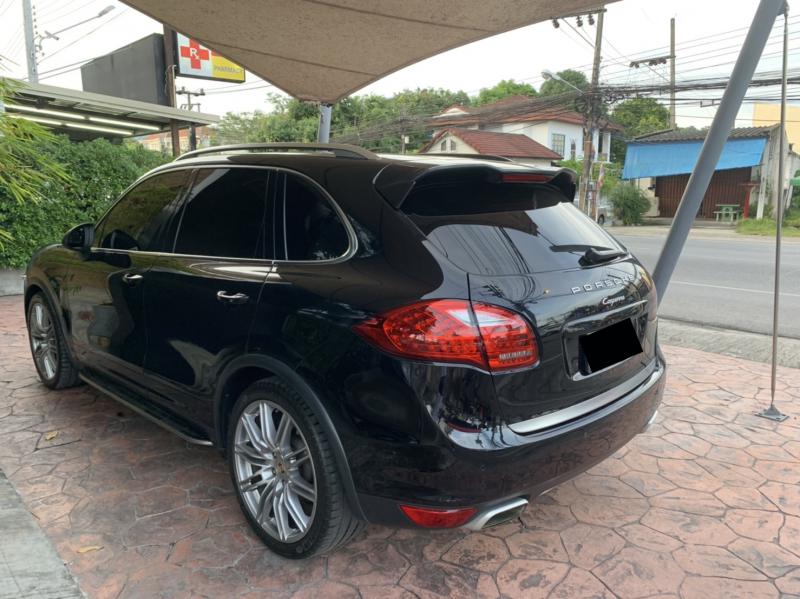 PORSCHE CAYENNE DIESEL 3.0  2010