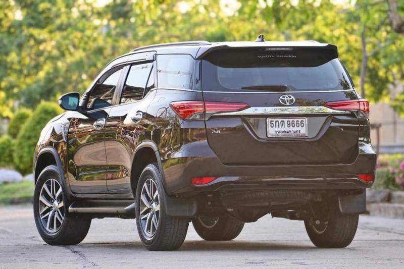 TOYOTA fortuner 2016