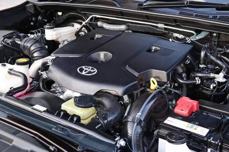 TOYOTA fortuner 2016