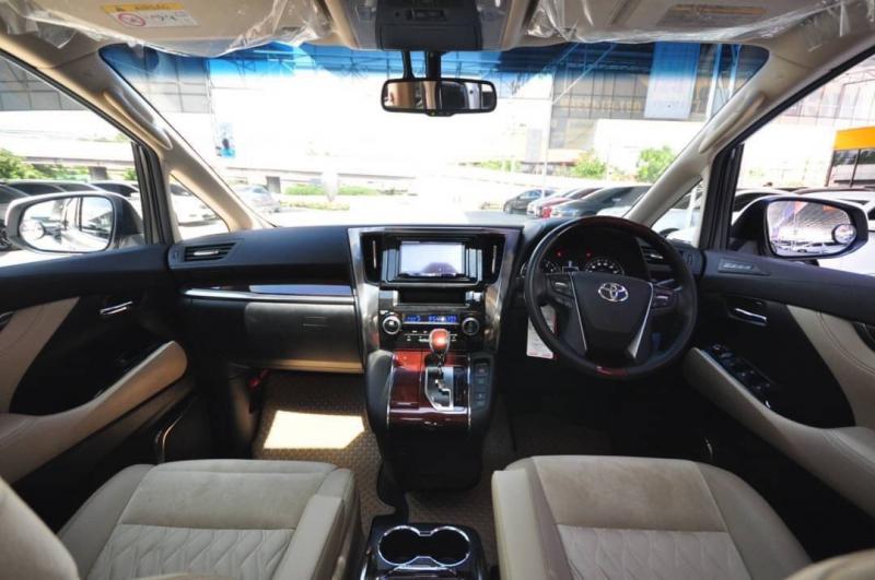 TOYOTA Vellfire 2.5 2017