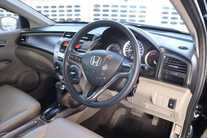HONDA city 2013