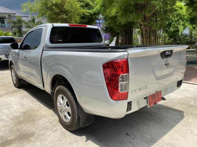 NISSAN np300 2018