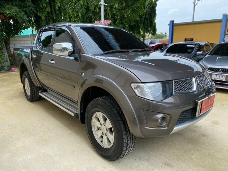 MITSUBISHI TRITON 2015