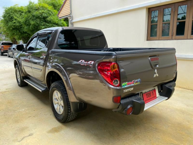 MITSUBISHI TRITON 2015