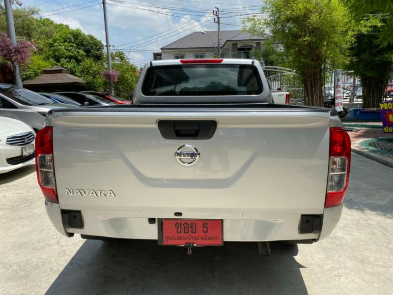 NISSAN np300 2019