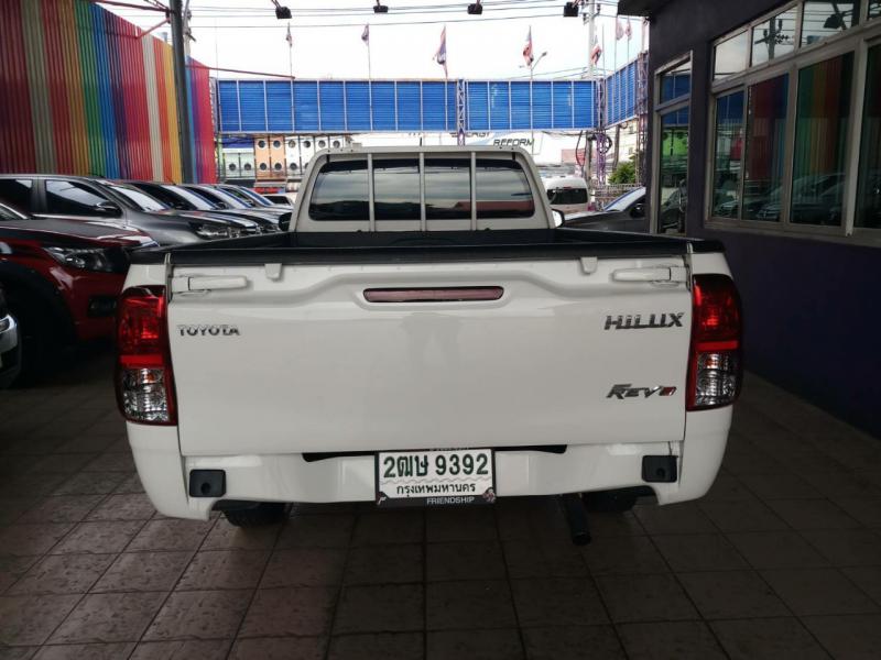 TOYOTA Hilux revo 2019