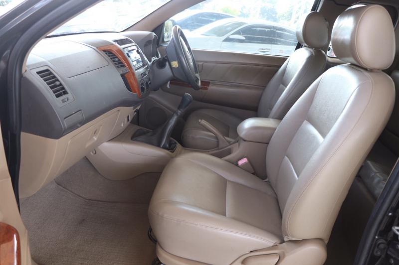TOYOTA ้hilux vigo 2010