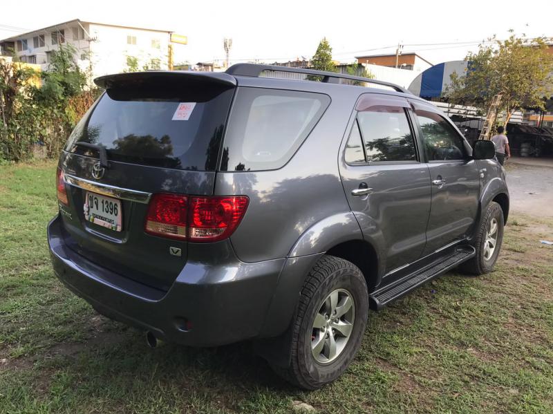 TOYOTA Fortuner 3.0 V AT 2007