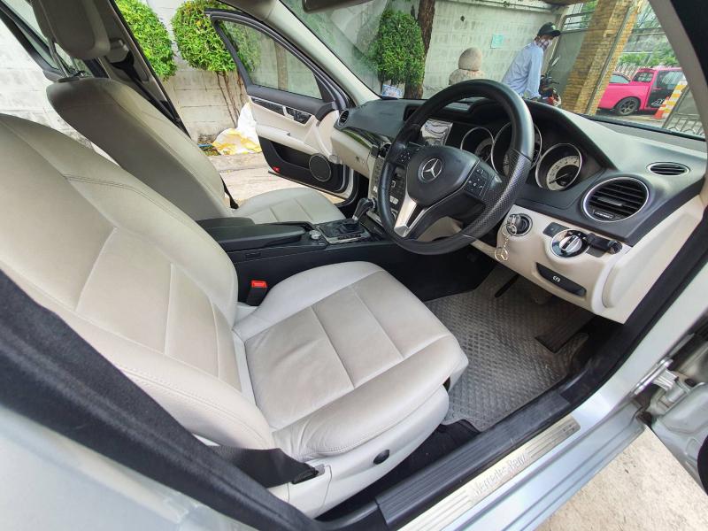 BENZ C 250 CGI avant-garde ปี 12 2012