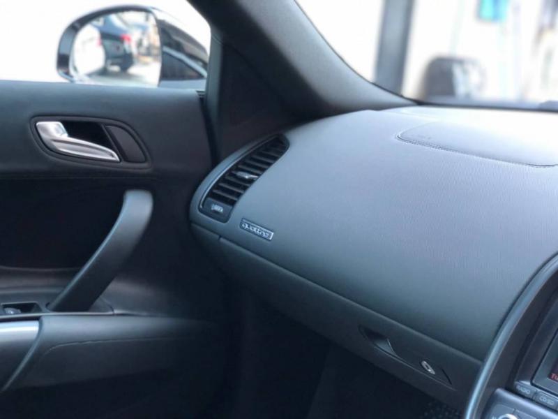 0 R8 V8 Coupe 4.2 FSI Quattro 2008