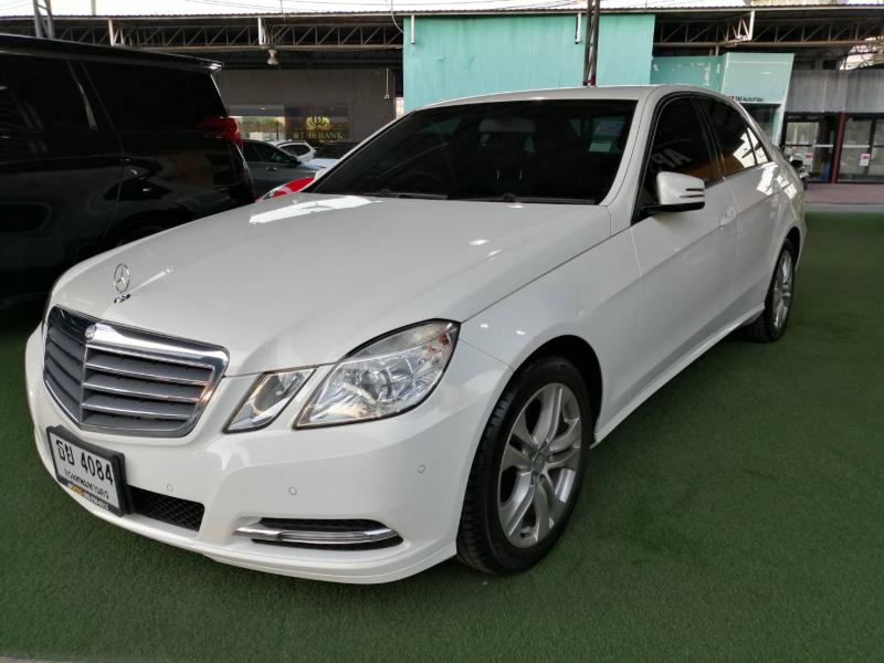 BENZ E200NGT 2013