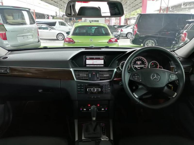 BENZ E200NGT 2013