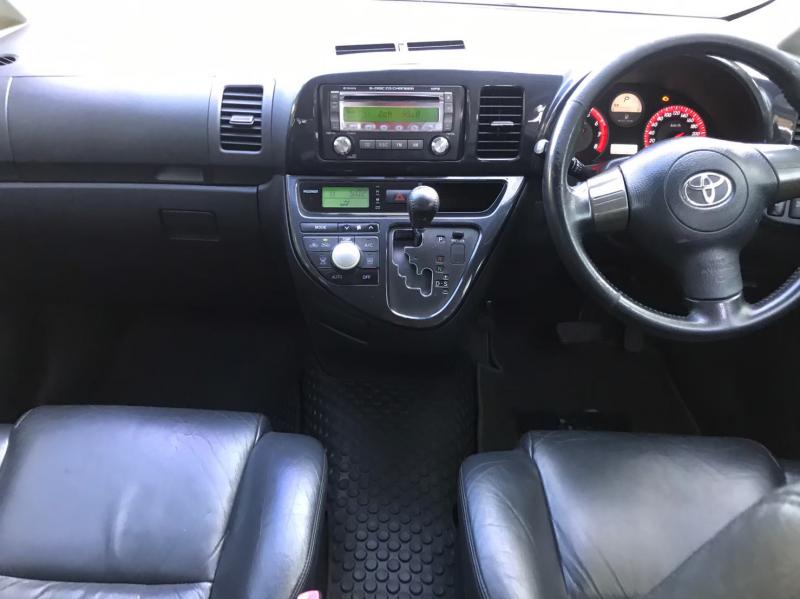 TOYOTA Wish Q Limited 2.0cc at ปี 2006 2006