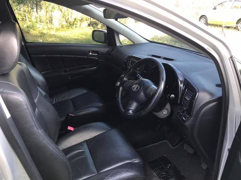 TOYOTA Wish Q Limited 2.0cc at ปี 2006 2006