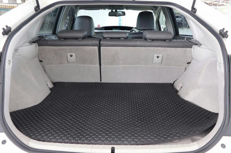 TOYOTA prius 1.8 Top hybrid Hatchback 2011