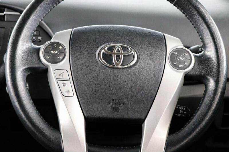 TOYOTA prius 1.8 Top hybrid Hatchback 2011