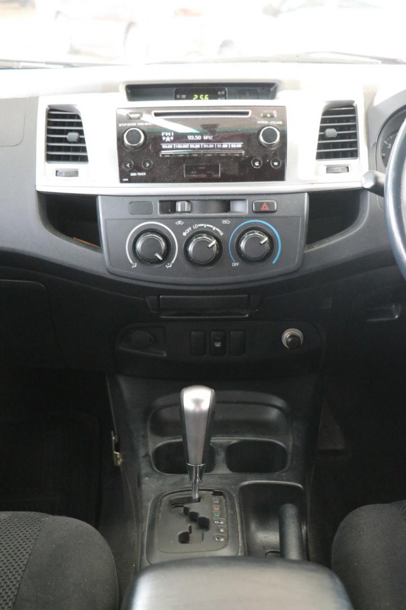 TOYOTA VIGO 2.5 E DOUBLE CAB PRERUNNER 2014