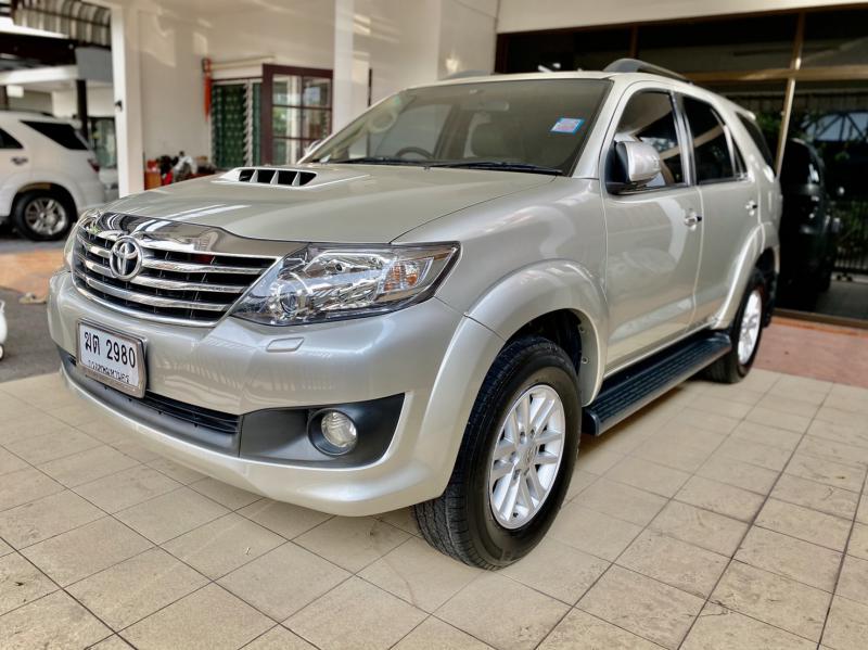 TOYOTA 3000 v 4x4 2012