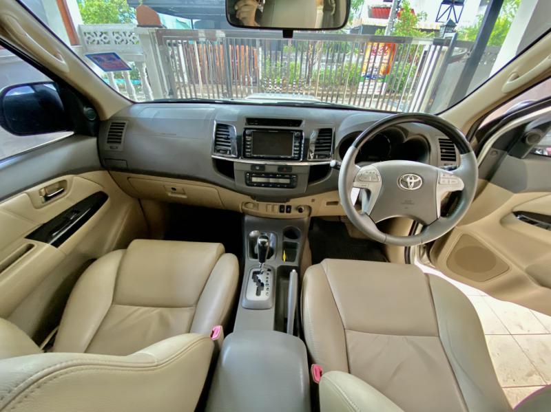 TOYOTA 3000 v 4x4 2012