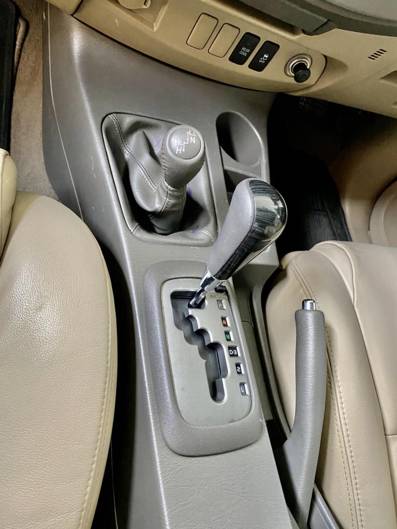 TOYOTA 3000 v 4x4 2012