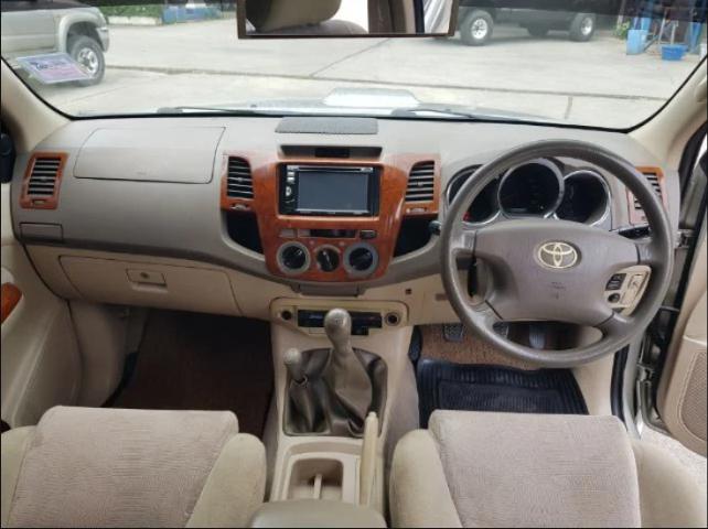 TOYOTA Fortuner 3.0 G 4WD ปี2006 2006