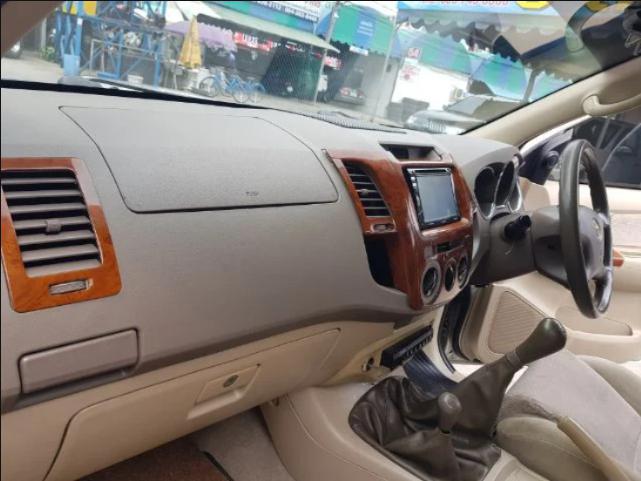 TOYOTA Fortuner 3.0 G 4WD ปี2006 2006
