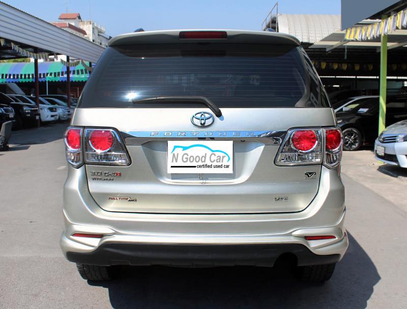 TOYOTA FORTUNER 3.0 V 4WD NAVI 2012