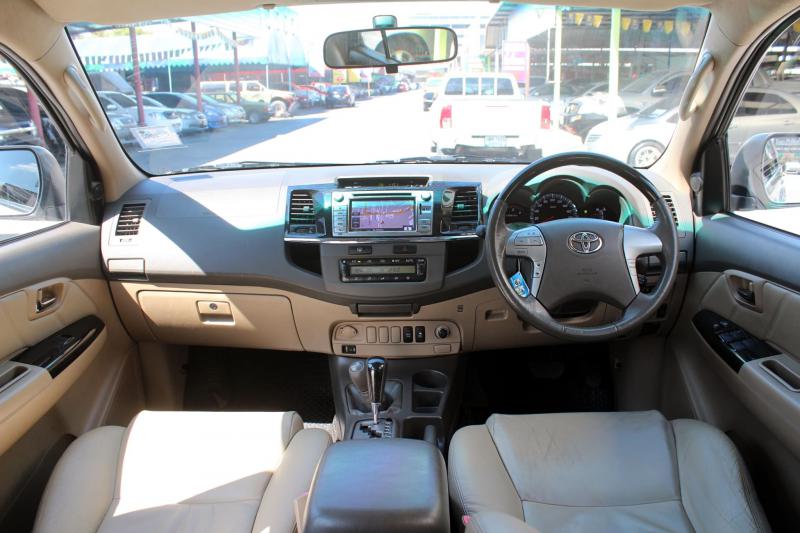 TOYOTA FORTUNER 3.0 V 4WD NAVI 2012