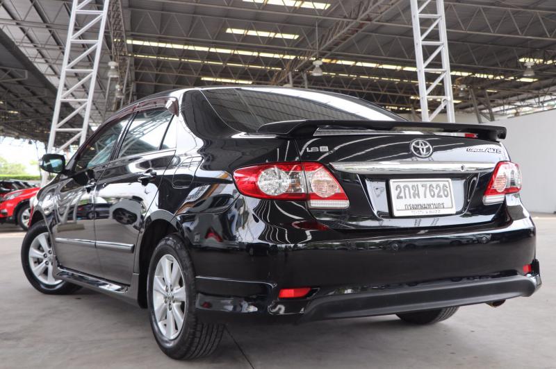 TOYOTA altis 1.8e 2013