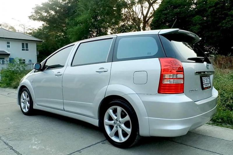 TOYOTA WISH 2.0Q 2004