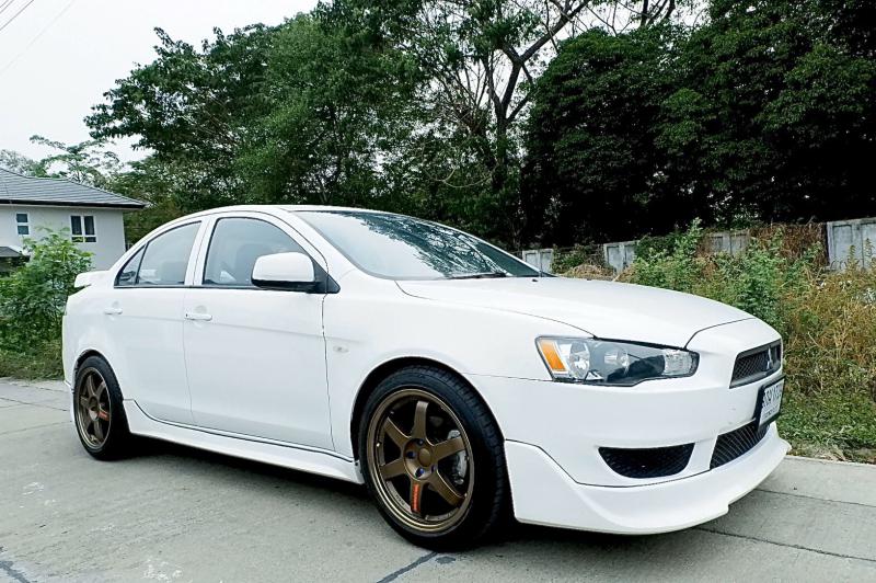 MITSUBISHI Lancer EX 1.8 2011